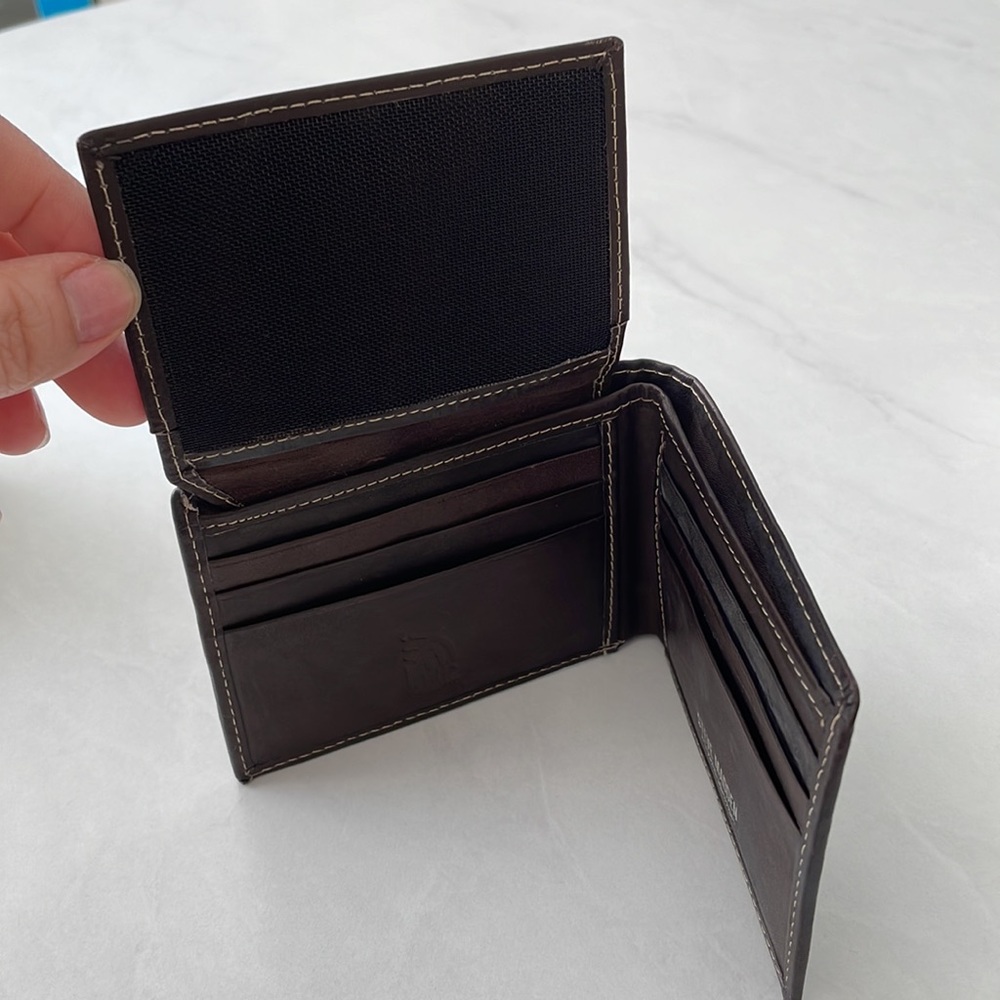 Steve Madden Dark Brown Leather Card Holder - Picture 7 of 7